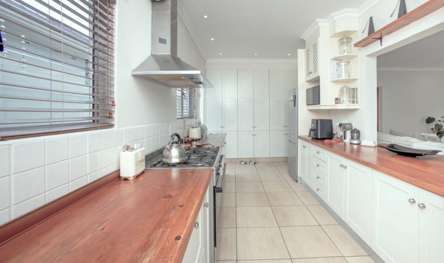 5 Bedroom Property for Sale in Nahoon Eastern Cape